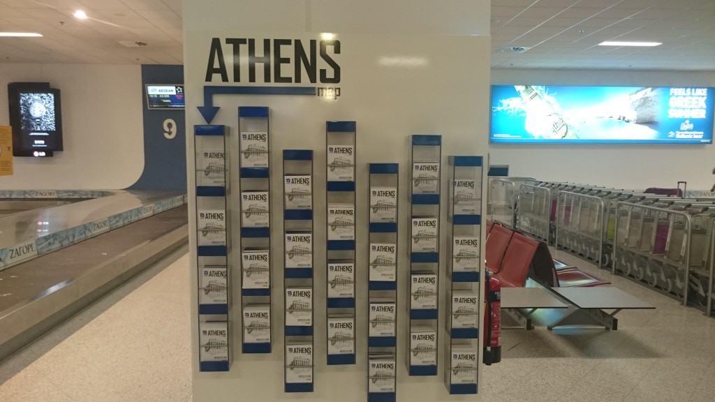 Бесплатные карты Афин в зоне выдачи багажа