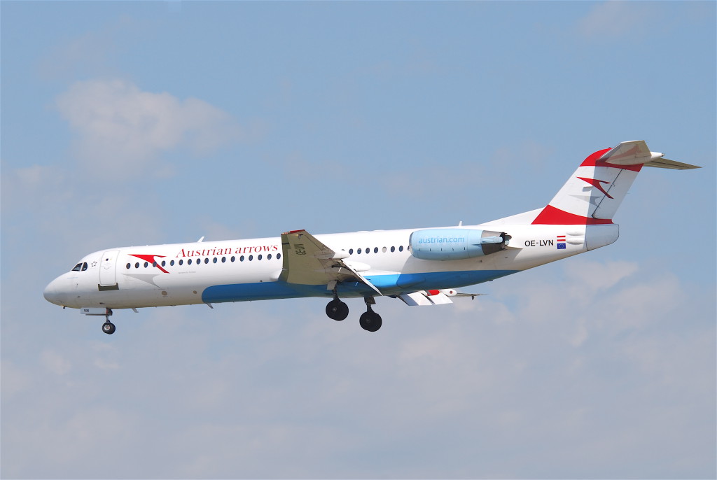 Austrian_Airlines_Fokker_100;_OE-LVN@FRA;06.07.2011_603go_(5914625575)