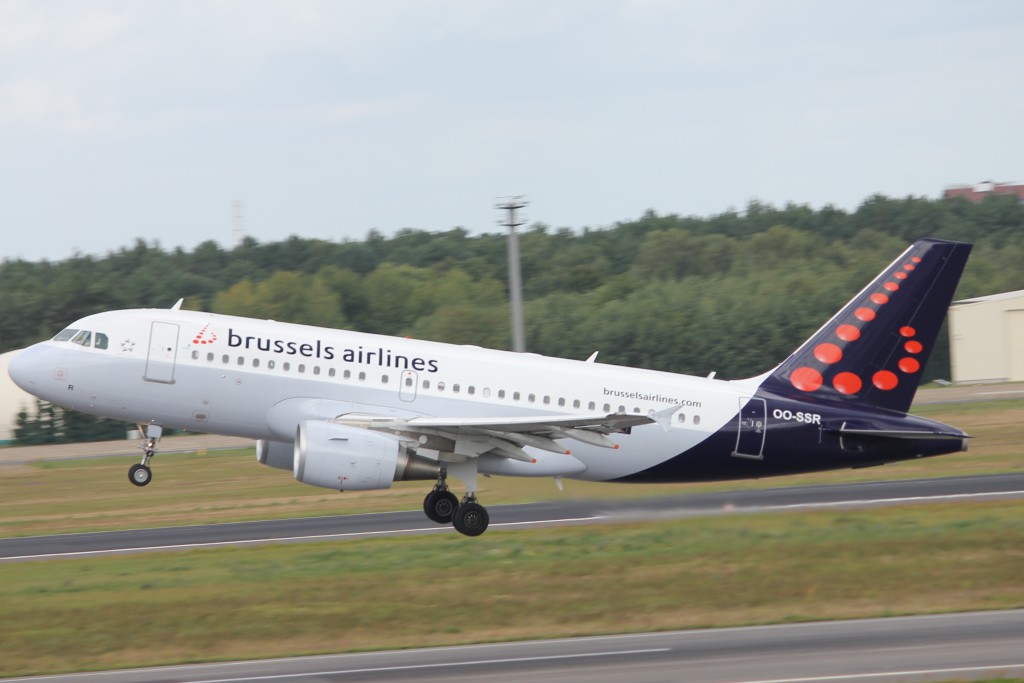 Brussels_airlines_A319_OO-SSR
