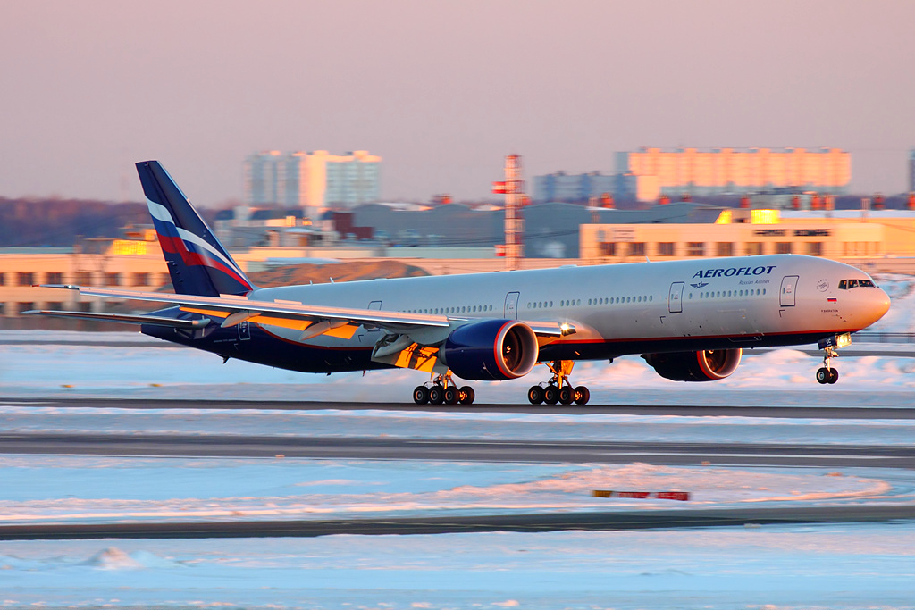 Aeroflot_Boeing_777-300ER_VP-BGC_SVO_2013-3-7