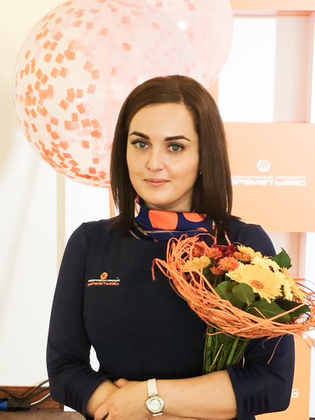 что делают агенты по регистрации в аэропорту. Смотреть фото что делают агенты по регистрации в аэропорту. Смотреть картинку что делают агенты по регистрации в аэропорту. Картинка про что делают агенты по регистрации в аэропорту. Фото что делают агенты по регистрации в аэропорту