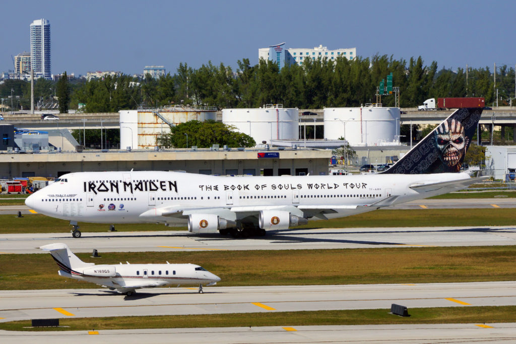 air_atlanta_icelandic_iron_maiden_livery_boeing_747-428_tf-aak_25233518611